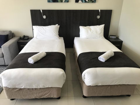 Sunshine Tower Hotel - Northern Rivers Accommodation 6