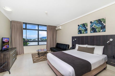 Sunshine Tower Hotel - Northern Rivers Accommodation 5