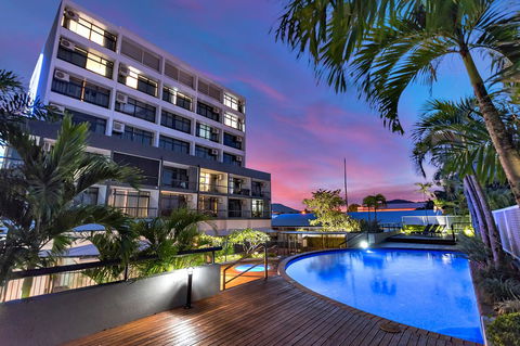 Sunshine Tower Hotel - Northern Rivers Accommodation 0