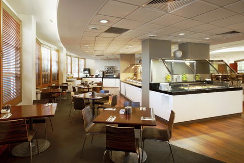 DoubleTree By Hilton Cairns - Northern Rivers Accommodation 9