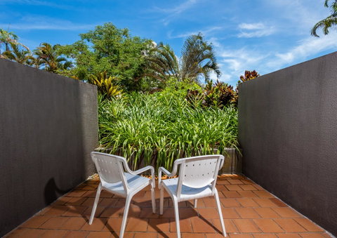 DoubleTree By Hilton Cairns - Northern Rivers Accommodation 32