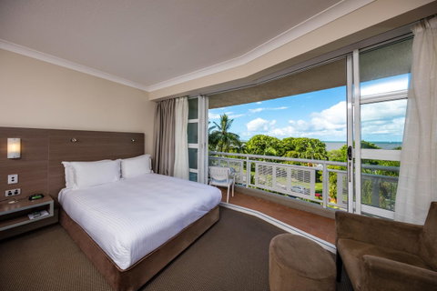 DoubleTree By Hilton Cairns - Northern Rivers Accommodation 27