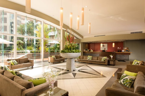 DoubleTree By Hilton Cairns - Northern Rivers Accommodation 3