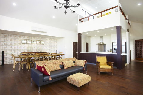 Beached On Magnetic - Northern Rivers Accommodation 4