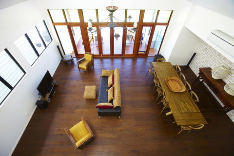 Beached On Magnetic - Northern Rivers Accommodation 7