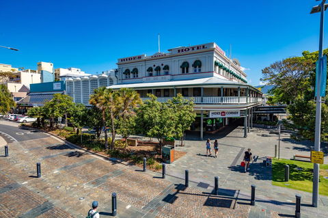 Hides Hotel - Northern Rivers Accommodation 2
