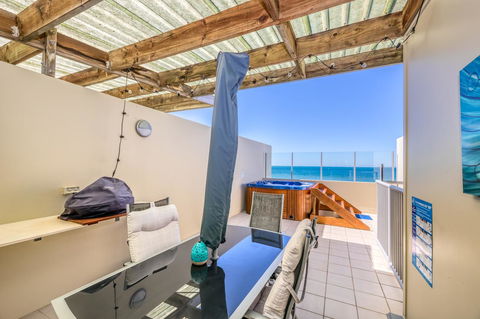 On The Beach Resort Bribie Island - Northern Rivers Accommodation 22