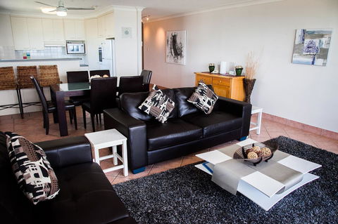Elouera Tower - Northern Rivers Accommodation 9