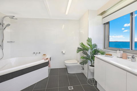 Elouera Tower - Northern Rivers Accommodation 3