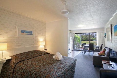 Regency Waterfront Noosa - Northern Rivers Accommodation 10