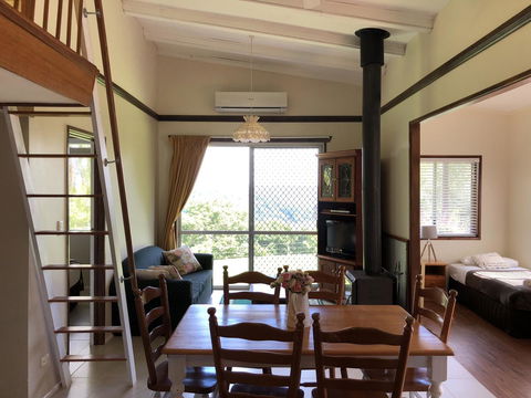 Montville Holiday Apartments - Northern Rivers Accommodation 12