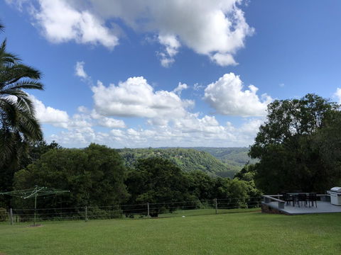 Montville Holiday Apartments - Northern Rivers Accommodation 10