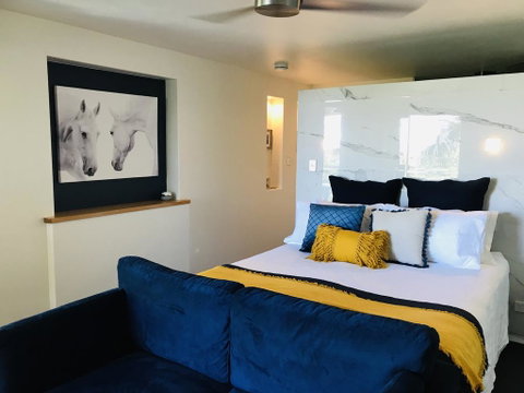 Waves And White Horses Seaview Retreat (adults Only) - Northern Rivers Accommodation 2