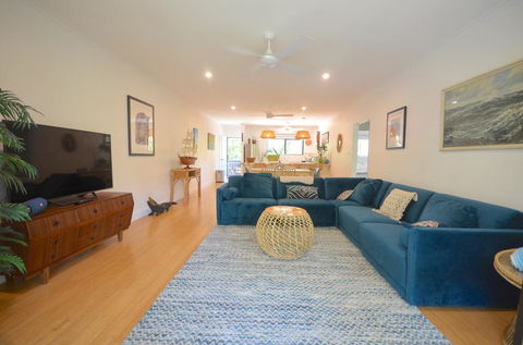 Wayfarer Apartment, In The Heart Of Port Douglas - Northern Rivers Accommodation 0