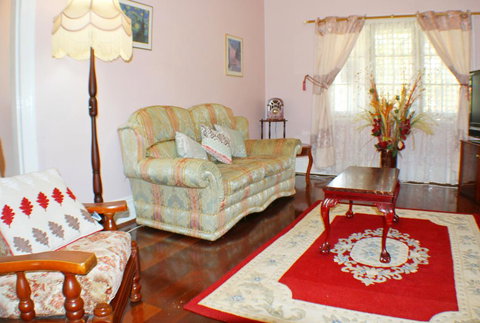 West End Retreat - Northern Rivers Accommodation 0