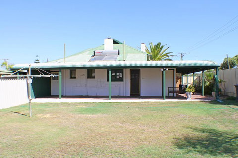 West End Retreat - Northern Rivers Accommodation 3