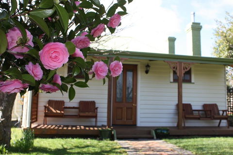 Westbury Gingerbread Cottages - Northern Rivers Accommodation 0