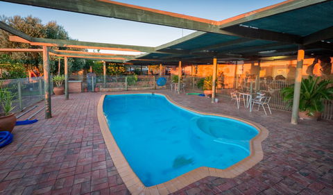 White Cliffs Underground - Northern Rivers Accommodation 0