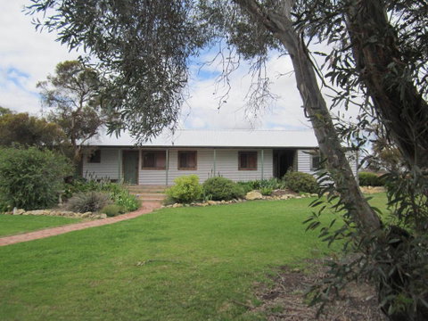 Willalooka Tavern - Northern Rivers Accommodation 1