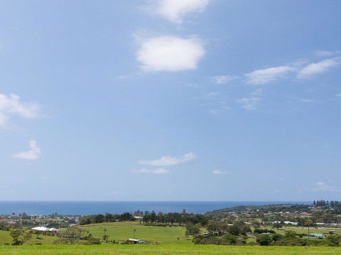 Willowview - Coastal Retreat, Stunning Views - Northern Rivers Accommodation 1