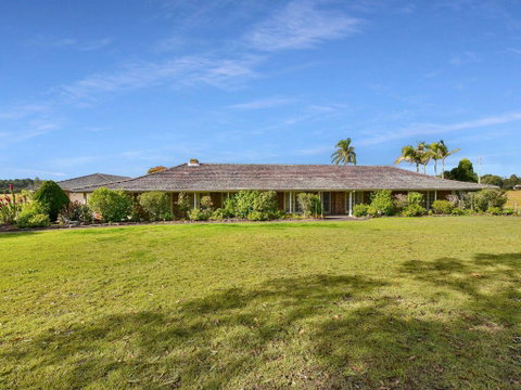 Wine Country Homestead 4-6br House - Northern Rivers Accommodation 0