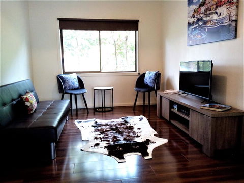Wombat Cottage Albury - Northern Rivers Accommodation 2