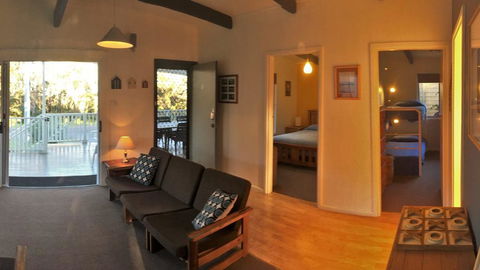 Wonky Pine Beach House, NARRWALLEE- 4 Bedroom - Northern Rivers Accommodation 2