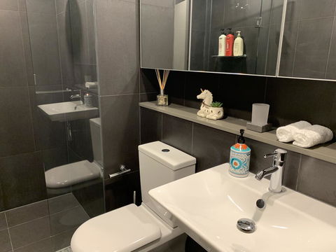 Xu's Residence@888 Collins St - Northern Rivers Accommodation 2