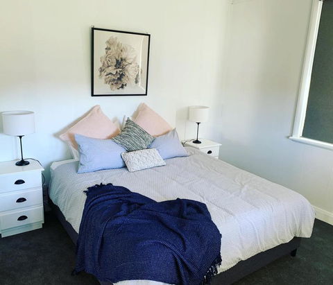 Yellow Door House Adelong - Northern Rivers Accommodation 2