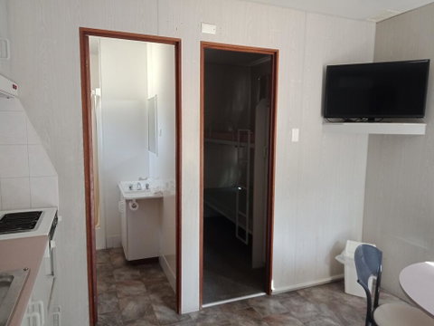 Young Caravan Park - Northern Rivers Accommodation 1