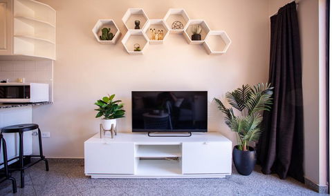 Your Home Here In Sydney - Northern Rivers Accommodation 1