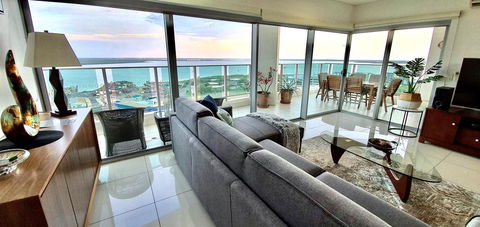 ZEN BY THE WATER - Darwin Premier Retreat - Northern Rivers Accommodation 2