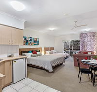 Zenith Studio Unit 3/10 Messines Street - Northern Rivers Accommodation