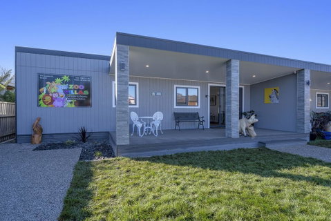Zoo Villas : Villa Zebra - Central Wynyard - Northern Rivers Accommodation 0