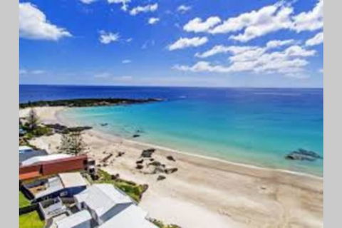 Zoo Villas: Villa Giraffe - Central Wynyard - Northern Rivers Accommodation 0