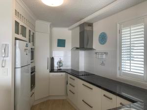 Breathtaking Views Over Currimundi Lake! - Northern Rivers Accommodation 6