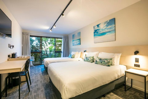 Nightcap At Kawana Waters Hotel - Northern Rivers Accommodation 0