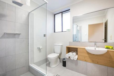 Nightcap At Kawana Waters Hotel - Northern Rivers Accommodation 1