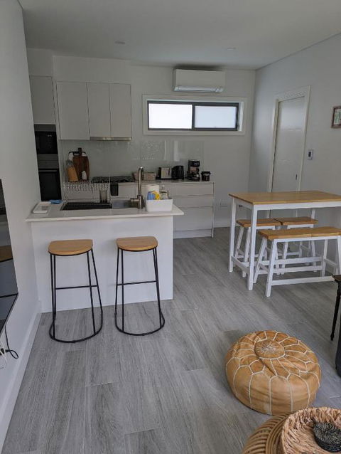 2 Bedroom Apartment With Garden Views In Sydney - Northern Rivers Accommodation 1
