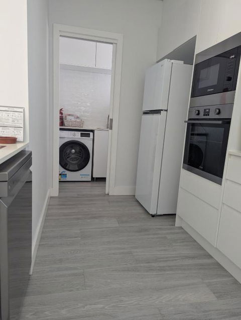 2 Bedroom Apartment With Garden Views In Sydney - Northern Rivers Accommodation 3