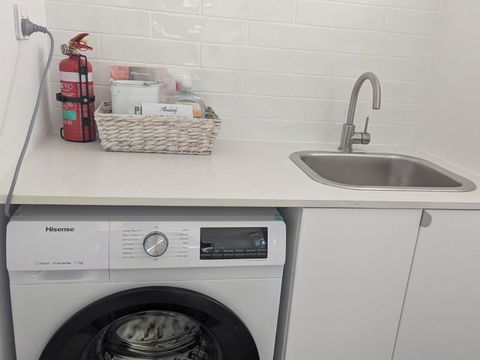 2 Bedroom Apartment With Garden Views In Sydney - Northern Rivers Accommodation 2