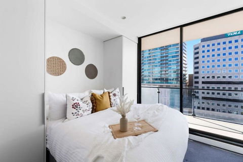 A 2BR Apt Near Shrine Of Remembrance FREE Parking - Northern Rivers Accommodation 1