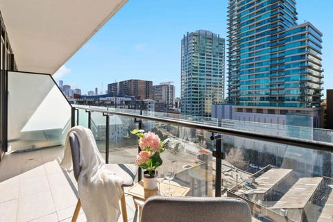 A 2BR Apt Near Shrine Of Remembrance FREE Parking - Northern Rivers Accommodation 0