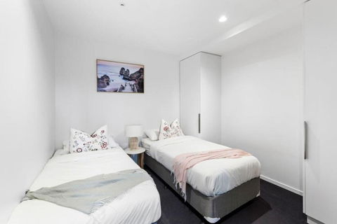 A 2BR Apt Near Shrine Of Remembrance FREE Parking - Northern Rivers Accommodation 3