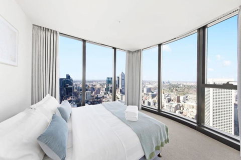 A 3BR Apt Next To Melbourne Central FREE Parking - Northern Rivers Accommodation 1