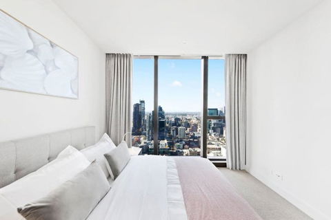 A 3BR Apt Next To Melbourne Central FREE Parking - Northern Rivers Accommodation 4