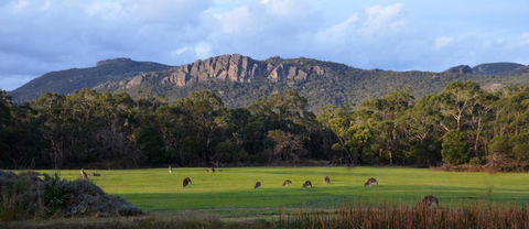 A Boat In The Grampians - Northern Rivers Accommodation 0