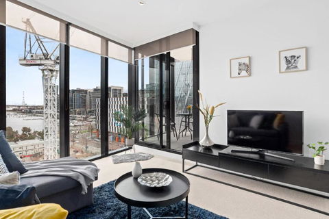 A Stylish 2BR Apt With FREE Parking - Northern Rivers Accommodation 0