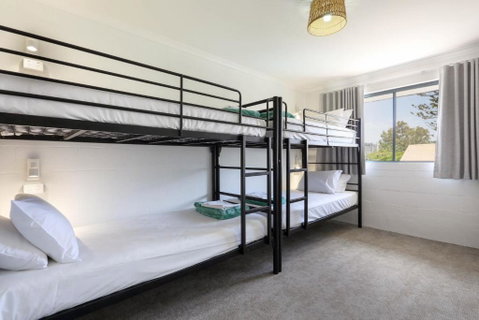 Abode Mooloolaba, Backpackers & Motel Rooms - Northern Rivers Accommodation 2