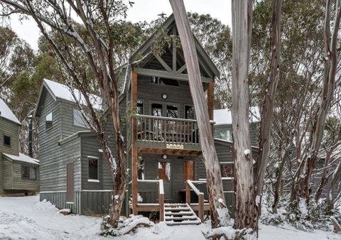 Absinthe - Northern Rivers Accommodation 0